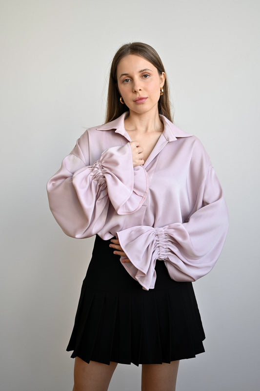Silky shirt with pintuck and ruffled sleeves