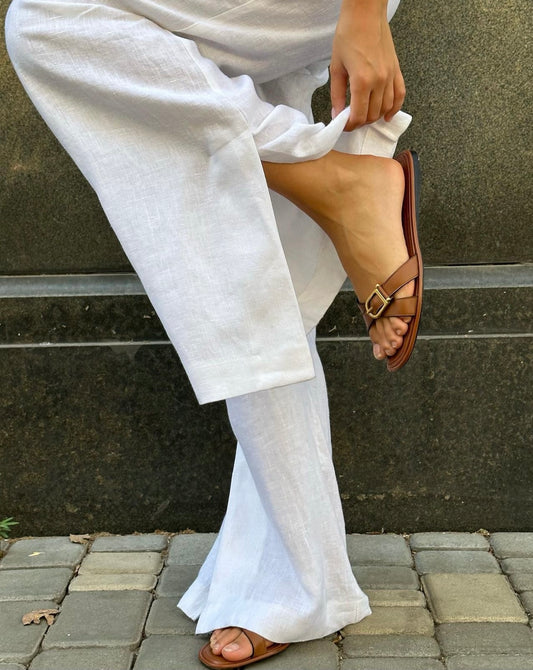 Linen wide trousers with slits